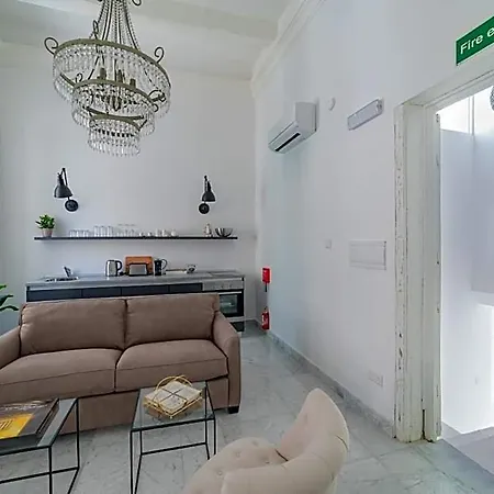 Carmelita Apartment