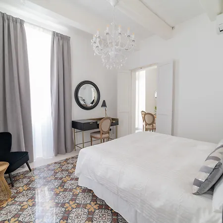 Carmelita Apartment