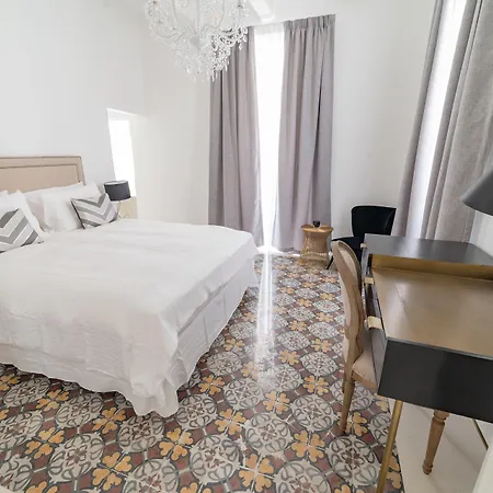 Carmelita Apartment Valletta