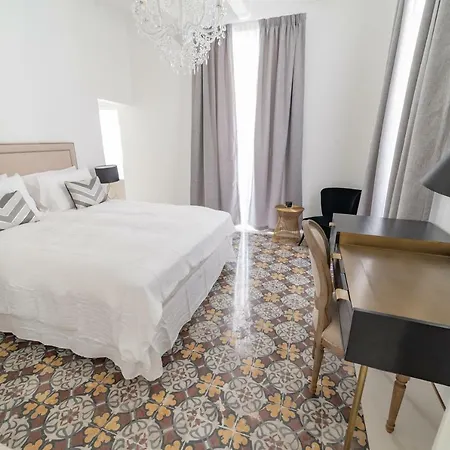 Carmelita * Valletta
