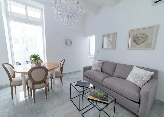 Carmelita Apartament *